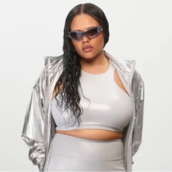 IVY PARK x Adidas Halter Sports Bra in Grey Silver XS - Picture 3 of 9